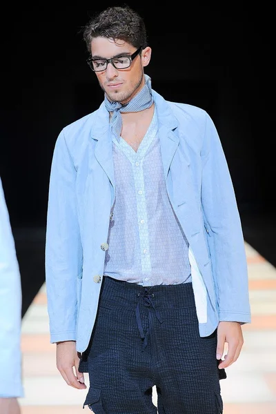 Look 64